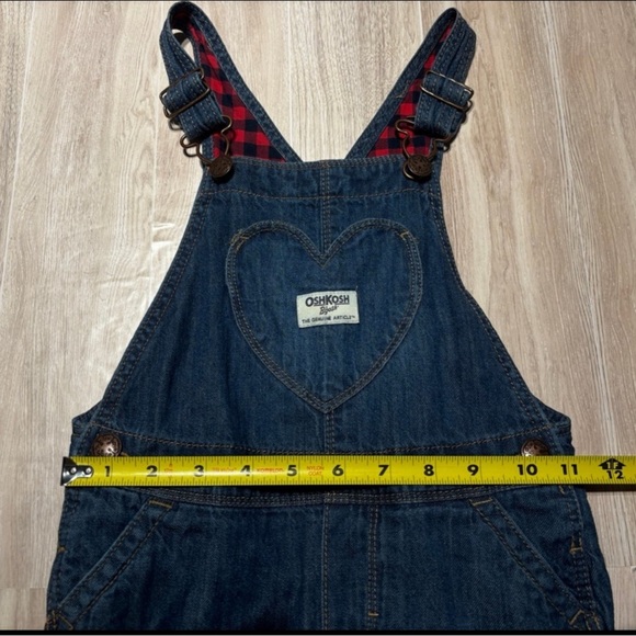 Oshkosh B’Gosh Girls Size 5T Cotton Overalls With Heart Pockets & Plaid Lining - Picture 6 of 7